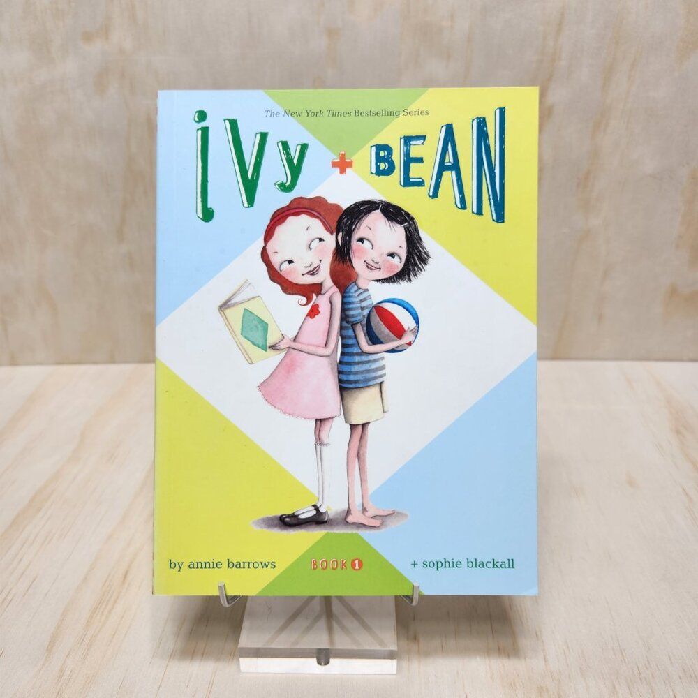Ivy + Bean Girls Youth Chapter Book by Annie Barrows + Sophie Blackall - Book 1